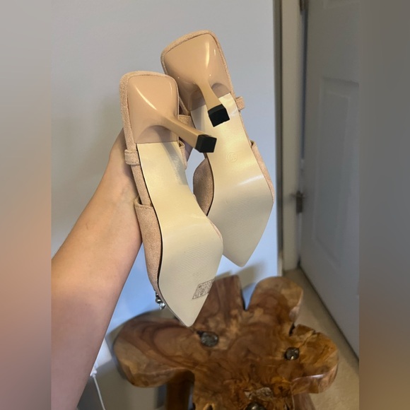 Jewel Pointed Toe Sling Back Pumps - Picture 17 of 17